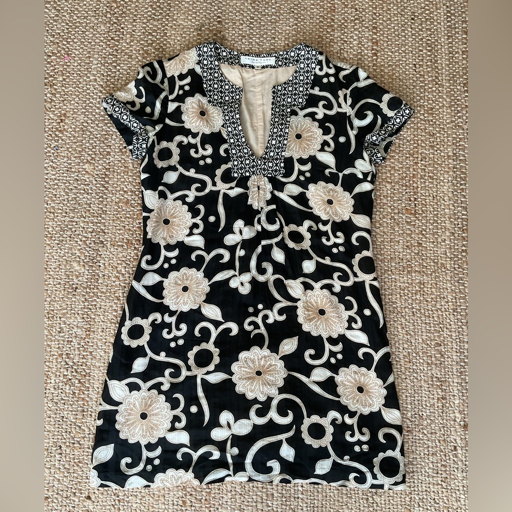 Trina Turk tan/ black/cream silk blend Lined dress S8